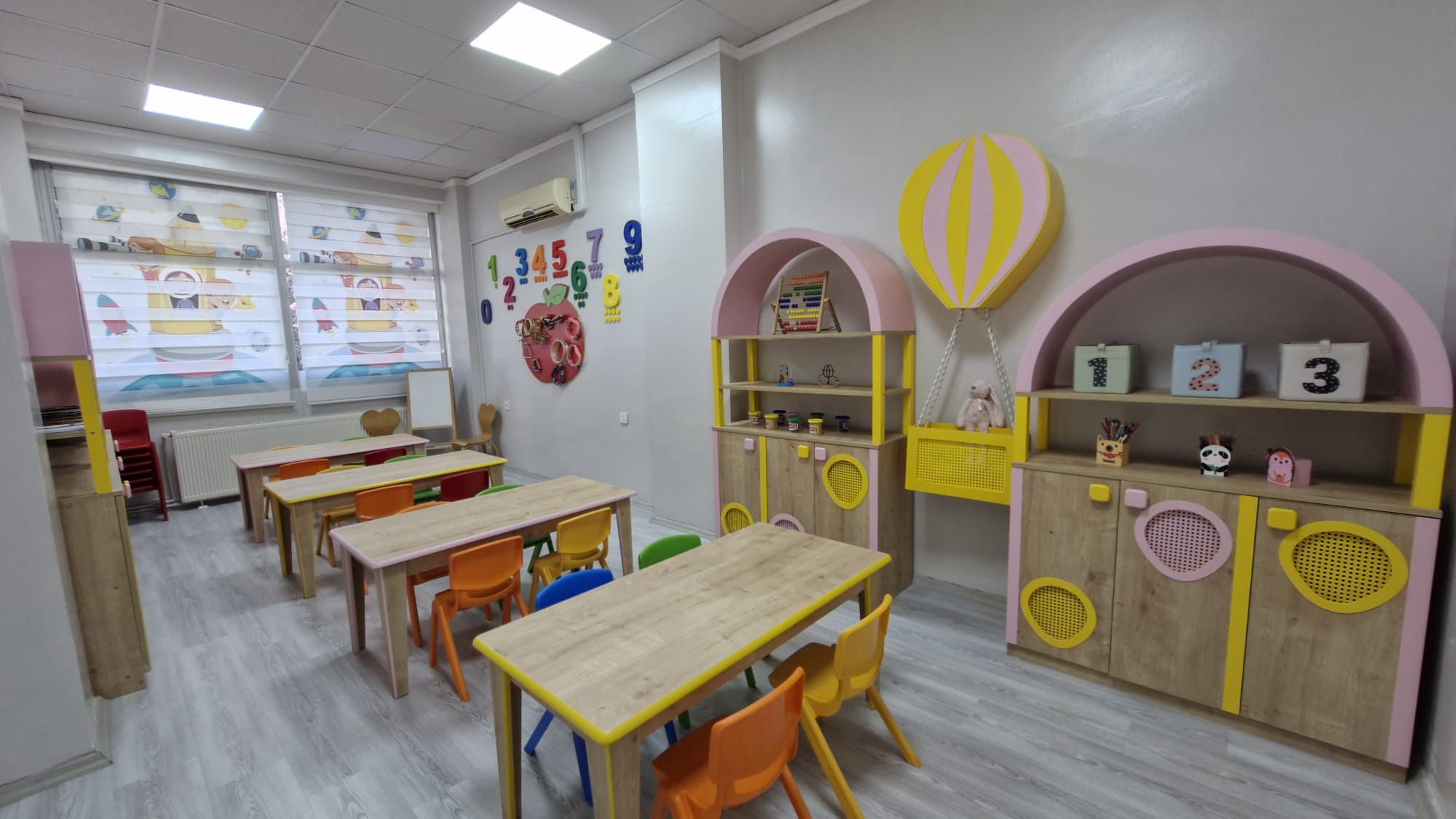 PASTEL UÇAN BALON SINIF SETİ